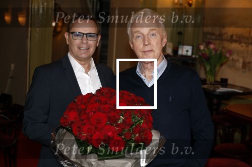 Amsterdam 21 februari 2022
Andre v Duin met zijn nieuwe partner Ferando in zijn eigen bruine cafe thuis.
