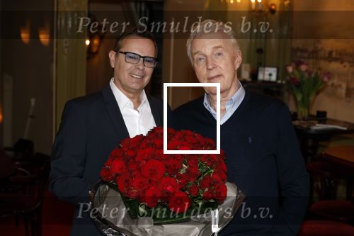 Amsterdam 21 februari 2022
Andre v Duin met zijn nieuwe partner Ferando in zijn eigen bruine cafe thuis.
