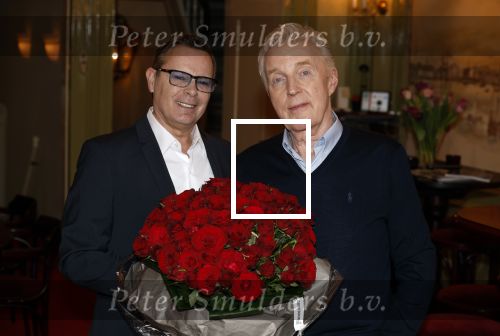 Amsterdam 21 februari 2022
Andre v Duin met zijn nieuwe partner Ferando in zijn eigen bruine cafe thuis.