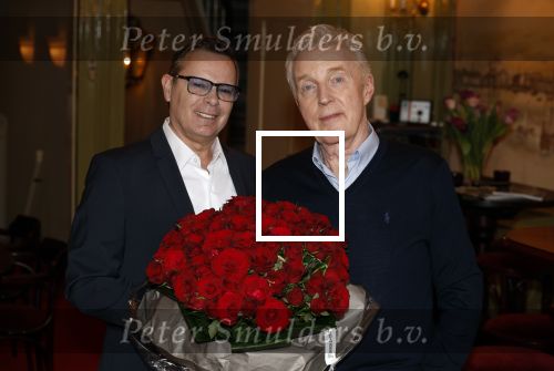 Amsterdam 21 februari 2022
Andre v Duin met zijn nieuwe partner Ferando in zijn eigen bruine cafe thuis.