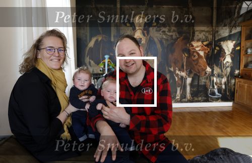 Dieverbrug 26 februari 2022
Boer Remco Aalders met zijn vrouw en hun pasgeboren tweeling