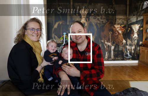 Dieverbrug 26 februari 2022
Boer Remco Aalders met zijn vrouw en hun pasgeboren tweeling