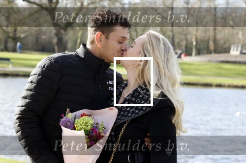 Amsterdam 14 februari 2022
Chahid Charak ( Dutch Performante) met zijn vrouw in het vondelpark en Amsterdam zuid.