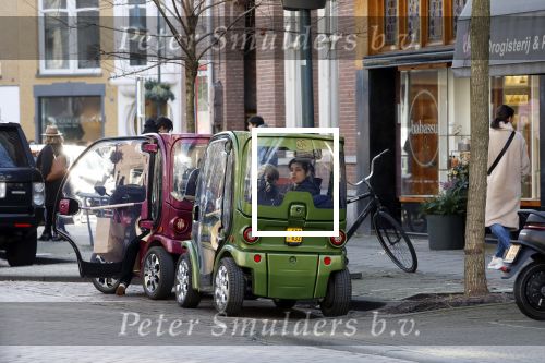 Amsterdam 26 februari 2022
Connie Witteman en haar dochter Constanza Breukhoven met kinderen in Biro in Amsterdam zuid