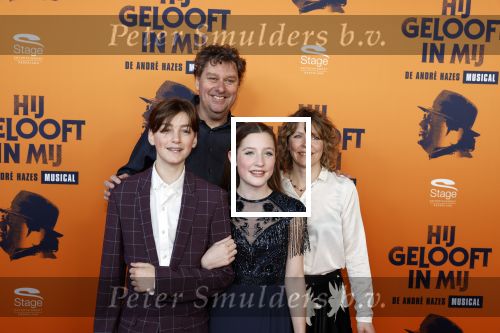 Apeldoorn 27 februari 2022
Premiere Hij gelooft in mij . Diederik Ebbinge met zoon en kennissen