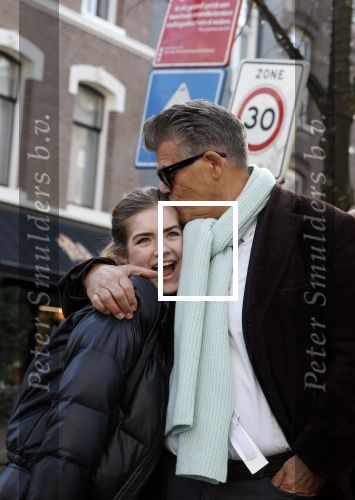 Amsterdam 26 februari 2022
Emile Ratelband met zijn dochter op de pc hooftstraat
