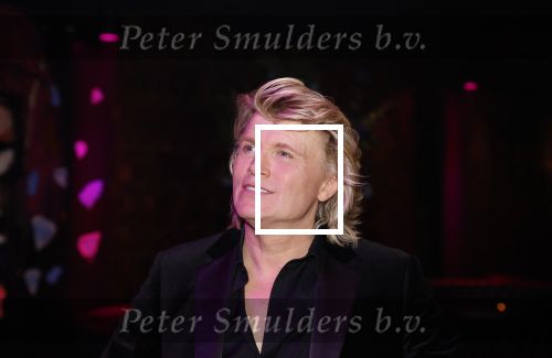 Amsterdam 22 februari 2022
Hans Klok viert zijn 53e verjaardag in the Harbour Club. Later op de avond vraagt hij zijn partner Dann v Ling ten huwelijk.