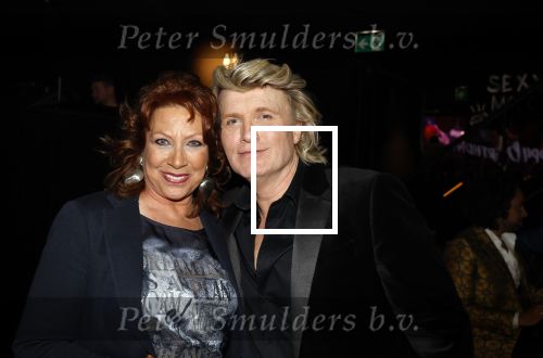 Amsterdam 22 februari 2022
Hans Klok viert zijn 53e verjaardag in the Harbour Club. Later op de avond vraagt hij zijn partner Dann v Ling ten huwelijk.