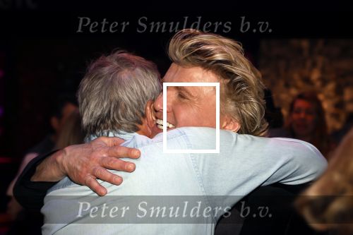 Amsterdam 22 februari 2022
Hans Klok viert zijn 53e verjaardag in the Harbour Club. Later op de avond vraagt hij zijn partner Dann v Ling ten huwelijk. hans met ex partner Frank