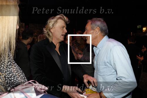 Amsterdam 22 februari 2022
Hans Klok viert zijn 53e verjaardag in the Harbour Club. Later op de avond vraagt hij zijn partner Dann v Ling ten huwelijk. hans met ex partner Frank