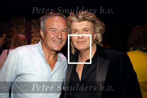 Amsterdam 22 februari 2022
Hans Klok viert zijn 53e verjaardag in the Harbour Club. Later op de avond vraagt hij zijn partner Dann v Ling ten huwelijk. hans met ex partner Frank