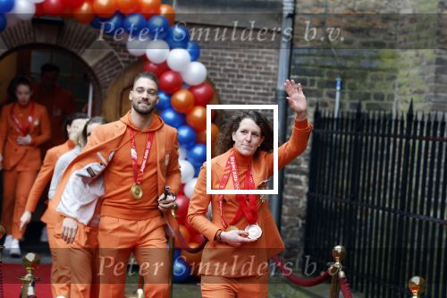 Den Haag 22 februari 2022
De nederlandse medaille winnaars zijn te gast van Premier Mark Rutte voor een lunch in de ridderzaal.
Aanwezig oa Irene Schouten Suzanne Schulting Ireen Wust Thomas Krol Antoinette de Jong Marijke Groenewoud Selma Poutsma Yara v kerkhof Xandra Velzeboer Kimberley Bos Patrick Roest en Kjeld Nuis