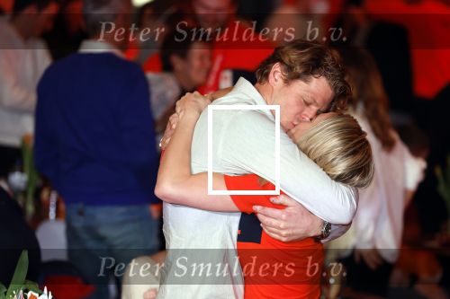 Schiphol 21 februari 2022
De olympische sporters en medaille winnaars komen terug uit Peking en worden gehuldigd in het Hilton Hotel. Irene Schouten met partner vriend Verloofde Dirkjan Mak