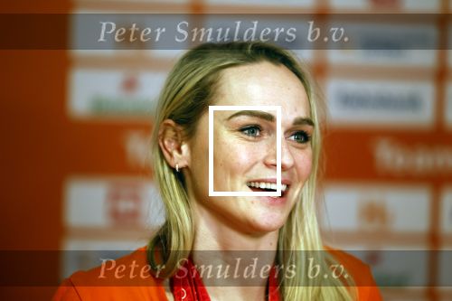 Schiphol 21 februari 2022
De olympische sporters en medaille winnaars komen terug uit Peking en worden gehuldigd in het Hilton Hotel. Irene Schouten