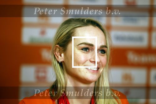Schiphol 21 februari 2022
De olympische sporters en medaille winnaars komen terug uit Peking en worden gehuldigd in het Hilton Hotel. Irene Schouten