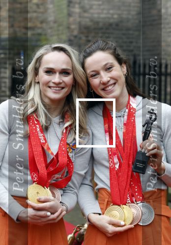 Den Haag 22 februari 2022
De nederlandse medaille winnaars zijn te gast van Premier Mark Rutte voor een lunch in de ridderzaal.
Aanwezig oa Irene Schouten Suzanne Schulting Ireen Wust Thomas Krol Antoinette de Jong Marijke Groenewoud Selma Poutsma Yara v kerkhof Xandra Velzeboer Kimberley Bos Patrick Roest en Kjeld Nuis