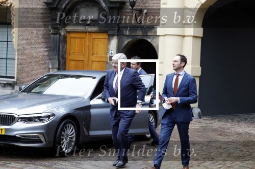 Den Haag 22 februari 2022
De nederlandse medaille winnaars zijn te gast van Premier Mark Rutte voor een lunch in de ridderzaal.
Aanwezig oa Irene Schouten Suzanne Schulting Ireen Wust Thomas Krol Antoinette de Jong Marijke Groenewoud Selma Poutsma Yara v kerkhof Xandra Velzeboer Kimberley Bos Patrick Roest en Kjeld Nuis. Buregemeester Jan v Zanen