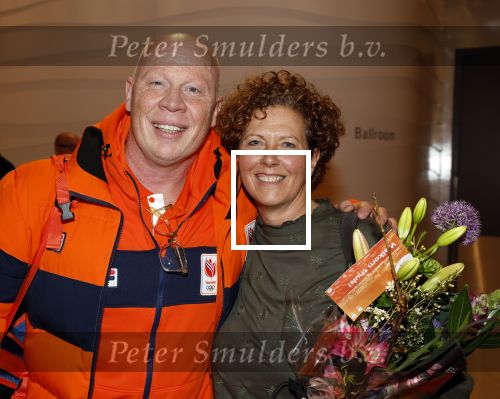 Schiphol 21 februari 2022
De olympische sporters en medaille winnaars komen terug uit Peking en worden gehuldigd in het Hilton Hotel. Jeroen Kraaij met zijn vrouw