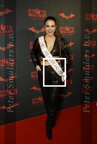 Amsterdam 28 februari 2022
Premiere Batman in Pathe Arena .
Julia Sinning met vriend