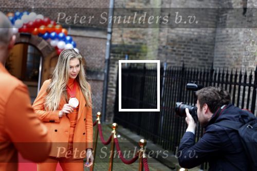 Den Haag 22 februari 2022
De nederlandse medaille winnaars zijn te gast van Premier Mark Rutte voor een lunch in de ridderzaal.
Aanwezig oa Irene Schouten Suzanne Schulting Ireen Wust Thomas Krol Antoinette de Jong Marijke Groenewoud Selma Poutsma Yara v kerkhof Xandra Velzeboer Kimberley Bos Patrick Roest en Kjeld Nuis