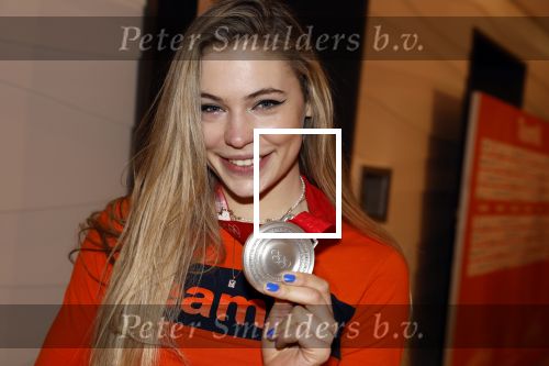 Schiphol 21 februari 2022
De olympische sporters en medaille winnaars komen terug uit Peking en worden gehuldigd in het Hilton Hotel. Jutta v Leerdam en vriendinnen
