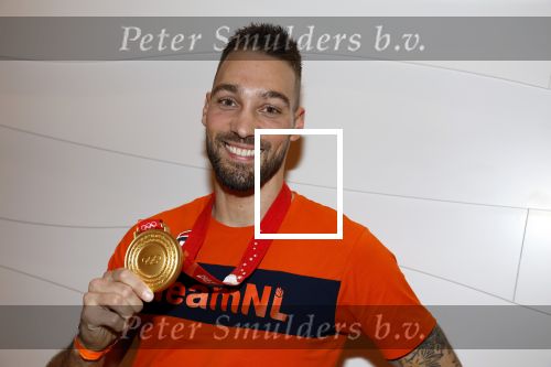Schiphol 21 februari 2022
De olympische sporters en medaille winnaars komen terug uit Peking en worden gehuldigd in het Hilton Hotel. Kjeld Nuis