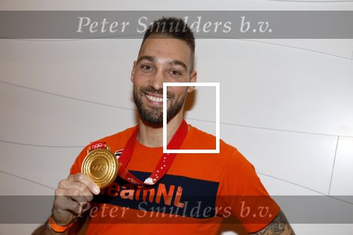 Schiphol 21 februari 2022
De olympische sporters en medaille winnaars komen terug uit Peking en worden gehuldigd in het Hilton Hotel. Kjeld Nuis