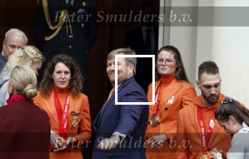 Den Haag 22 februari 2022
De nederlandse medaille winnaars zijn te gast bij Koning Willem Alexander en Koningin Maxima op paleis Noordeinde. Aanwezig oa Irene Schouten Suzanne Schulting Ireen Wust Thomas Krol Antoinette de Jong Marijke Groenewoud Selma Poutsma Yara v kerkhof Xandra Velzeboer Kimberley Bos Patrick Roest en Kjeld Nuis