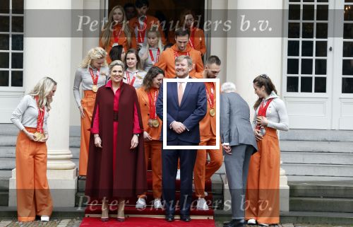 Den Haag 22 februari 2022
De nederlandse medaille winnaars zijn te gast bij Koning Willem Alexander en Koningin Maxima op paleis Noordeinde. Aanwezig oa Irene Schouten Suzanne Schulting Ireen Wust Thomas Krol Antoinette de Jong Marijke Groenewoud Selma Poutsma Yara v kerkhof Xandra Velzeboer Kimberley Bos Patrick Roest en Kjeld Nuis