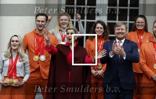 Den Haag 22 februari 2022
De nederlandse medaille winnaars zijn te gast bij Koning Willem Alexander en Koningin Maxima op paleis Noordeinde. Aanwezig oa Irene Schouten Suzanne Schulting Ireen Wust Thomas Krol Antoinette de Jong Marijke Groenewoud Selma Poutsma Yara v kerkhof Xandra Velzeboer Kimberley Bos Patrick Roest en Kjeld Nuis
