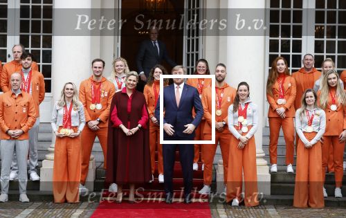 Den Haag 22 februari 2022
De nederlandse medaille winnaars zijn te gast bij Koning Willem Alexander en Koningin Maxima op paleis Noordeinde. Aanwezig oa Irene Schouten Suzanne Schulting Ireen Wust Thomas Krol Antoinette de Jong Marijke Groenewoud Selma Poutsma Yara v kerkhof Xandra Velzeboer Kimberley Bos Patrick Roest en Kjeld Nuis