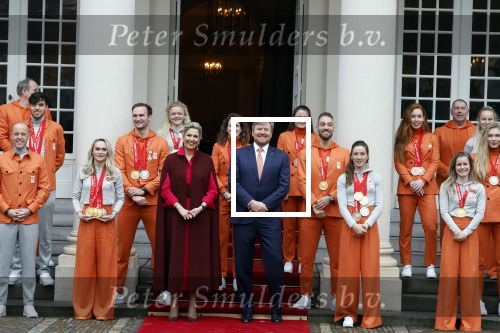 Den Haag 22 februari 2022
De nederlandse medaille winnaars zijn te gast bij Koning Willem Alexander en Koningin Maxima op paleis Noordeinde. Aanwezig oa Irene Schouten Suzanne Schulting Ireen Wust Thomas Krol Antoinette de Jong Marijke Groenewoud Selma Poutsma Yara v kerkhof Xandra Velzeboer Kimberley Bos Patrick Roest en Kjeld Nuis