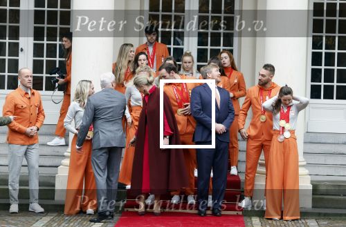 Den Haag 22 februari 2022
De nederlandse medaille winnaars zijn te gast bij Koning Willem Alexander en Koningin Maxima op paleis Noordeinde. Aanwezig oa Irene Schouten Suzanne Schulting Ireen Wust Thomas Krol Antoinette de Jong Marijke Groenewoud Selma Poutsma Yara v kerkhof Xandra Velzeboer Kimberley Bos Patrick Roest en Kjeld Nuis