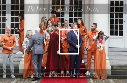 Den Haag 22 februari 2022
De nederlandse medaille winnaars zijn te gast bij Koning Willem Alexander en Koningin Maxima op paleis Noordeinde. Aanwezig oa Irene Schouten Suzanne Schulting Ireen Wust Thomas Krol Antoinette de Jong Marijke Groenewoud Selma Poutsma Yara v kerkhof Xandra Velzeboer Kimberley Bos Patrick Roest en Kjeld Nuis