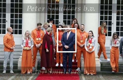 Den Haag 22 februari 2022
De nederlandse medaille winnaars zijn te gast bij Koning Willem Alexander en Koningin Maxima op paleis Noordeinde. Aanwezig oa Irene Schouten Suzanne Schulting Ireen Wust Thomas Krol Antoinette de Jong Marijke Groenewoud Selma Poutsma Yara v kerkhof Xandra Velzeboer Kimberley Bos Patrick Roest en Kjeld Nuis