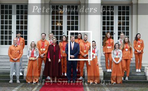 Den Haag 22 februari 2022
De nederlandse medaille winnaars zijn te gast bij Koning Willem Alexander en Koningin Maxima op paleis Noordeinde. Aanwezig oa Irene Schouten Suzanne Schulting Ireen Wust Thomas Krol Antoinette de Jong Marijke Groenewoud Selma Poutsma Yara v kerkhof Xandra Velzeboer Kimberley Bos Patrick Roest en Kjeld Nuis