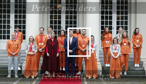 Den Haag 22 februari 2022
De nederlandse medaille winnaars zijn te gast bij Koning Willem Alexander en Koningin Maxima op paleis Noordeinde. Aanwezig oa Irene Schouten Suzanne Schulting Ireen Wust Thomas Krol Antoinette de Jong Marijke Groenewoud Selma Poutsma Yara v kerkhof Xandra Velzeboer Kimberley Bos Patrick Roest en Kjeld Nuis