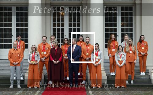 Den Haag 22 februari 2022
De nederlandse medaille winnaars zijn te gast bij Koning Willem Alexander en Koningin Maxima op paleis Noordeinde. Aanwezig oa Irene Schouten Suzanne Schulting Ireen Wust Thomas Krol Antoinette de Jong Marijke Groenewoud Selma Poutsma Yara v kerkhof Xandra Velzeboer Kimberley Bos Patrick Roest en Kjeld Nuis