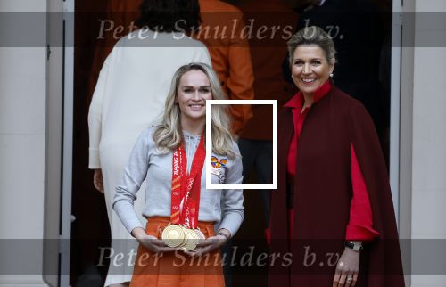 Den Haag 22 februari 2022
De nederlandse medaille winnaars zijn te gast bij Koning Willem Alexander en Koningin Maxima op paleis Noordeinde. Aanwezig oa Irene Schouten Suzanne Schulting Ireen Wust Thomas Krol Antoinette de Jong Marijke Groenewoud Selma Poutsma Yara v kerkhof Xandra Velzeboer Kimberley Bos Patrick Roest en Kjeld Nuis