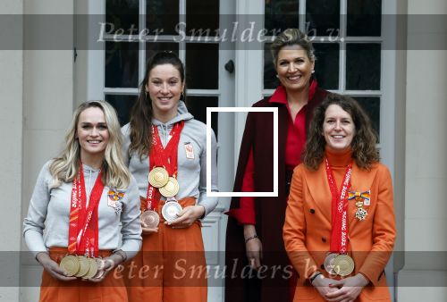 Den Haag 22 februari 2022
De nederlandse medaille winnaars zijn te gast bij Koning Willem Alexander en Koningin Maxima op paleis Noordeinde. Aanwezig oa Irene Schouten Suzanne Schulting Ireen Wust Thomas Krol Antoinette de Jong Marijke Groenewoud Selma Poutsma Yara v kerkhof Xandra Velzeboer Kimberley Bos Patrick Roest en Kjeld Nuis