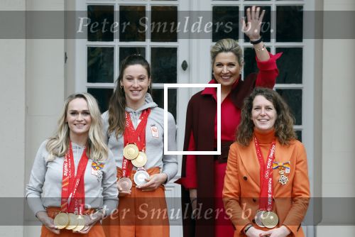 Den Haag 22 februari 2022
De nederlandse medaille winnaars zijn te gast bij Koning Willem Alexander en Koningin Maxima op paleis Noordeinde. Aanwezig oa Irene Schouten Suzanne Schulting Ireen Wust Thomas Krol Antoinette de Jong Marijke Groenewoud Selma Poutsma Yara v kerkhof Xandra Velzeboer Kimberley Bos Patrick Roest en Kjeld Nuis