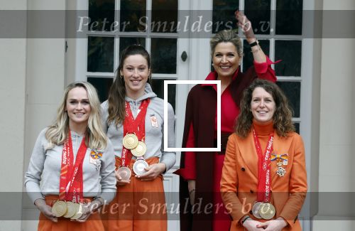 Den Haag 22 februari 2022
De nederlandse medaille winnaars zijn te gast bij Koning Willem Alexander en Koningin Maxima op paleis Noordeinde. Aanwezig oa Irene Schouten Suzanne Schulting Ireen Wust Thomas Krol Antoinette de Jong Marijke Groenewoud Selma Poutsma Yara v kerkhof Xandra Velzeboer Kimberley Bos Patrick Roest en Kjeld Nuis