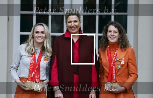 Den Haag 22 februari 2022
De nederlandse medaille winnaars zijn te gast bij Koning Willem Alexander en Koningin Maxima op paleis Noordeinde. Aanwezig oa Irene Schouten Suzanne Schulting Ireen Wust Thomas Krol Antoinette de Jong Marijke Groenewoud Selma Poutsma Yara v kerkhof Xandra Velzeboer Kimberley Bos Patrick Roest en Kjeld Nuis