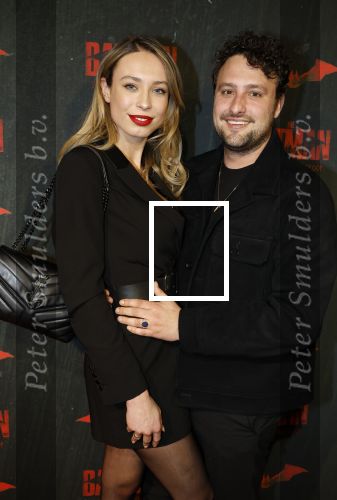 Amsterdam 28 februari 2022
Premiere Batman in Pathe Arena .
Loiza lamers met vriend