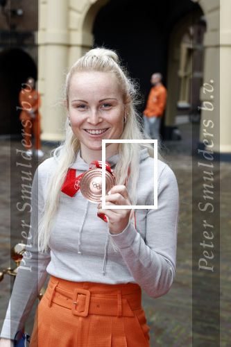 Den Haag 22 februari 2022
De nederlandse medaille winnaars zijn te gast van Premier Mark Rutte voor een lunch in de ridderzaal.
Aanwezig oa Irene Schouten Suzanne Schulting Ireen Wust Thomas Krol Antoinette de Jong Marijke Groenewoud Selma Poutsma Yara v kerkhof Xandra Velzeboer Kimberley Bos Patrick Roest en Kjeld Nuis