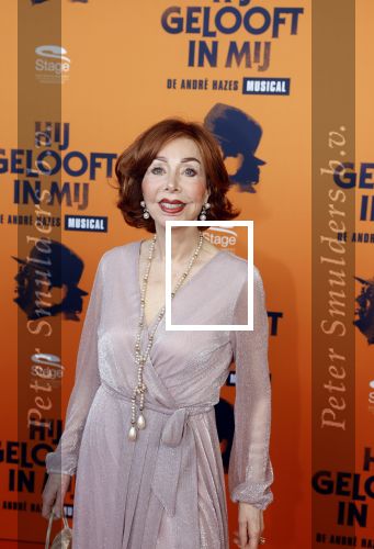 Apeldoorn 27 februari 2022
Premiere Hij gelooft in mij .
Marijke Helwegen kwam met haar man