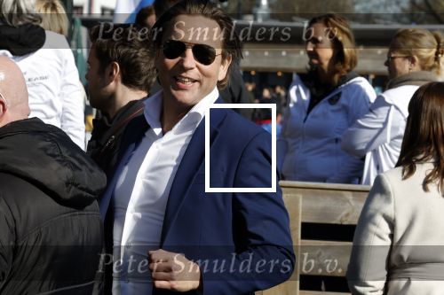 Amsterdam 28 februari 2022
Presentatie Hollandse 100 van Lymphe & Co op de jaap Eden baan.
Aanwezig oa Prins Bernhard jr Prinses Annette Simon Keizer Monique des Bouvrie zoon Jan des Bouvrie Benjamin Aslan Nino Wilkes Marichelle de Jong en David v d Noord. Matthijs Albers