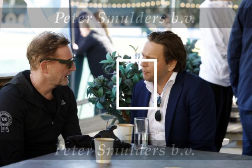 Amsterdam 28 februari 2022
Presentatie Hollandse 100 van Lymphe & Co op de jaap Eden baan.
Aanwezig oa Prins Bernhard jr Prinses Annette Simon Keizer Monique des Bouvrie zoon Jan des Bouvrie Benjamin Aslan Nino Wilkes Marichelle de Jong en David v d Noord. Matthijs Albers