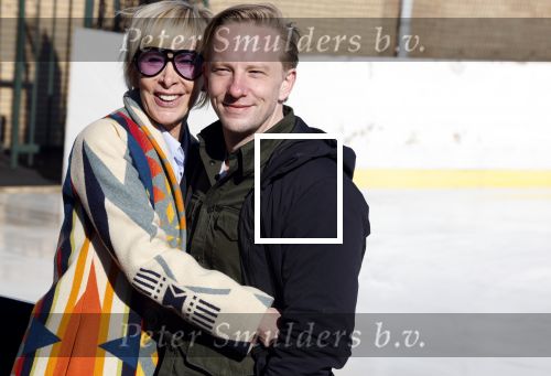 Amsterdam 28 februari 2022
Presentatie Hollandse 100 van Lymphe & Co op de jaap Eden baan.
Aanwezig oa Prins Bernhard jr Prinses Annette Simon Keizer Monique des Bouvrie zoon Jan des Bouvrie Benjamin Aslan Nino Wilkes Marichelle de Jong en David v d Noord. Monique en Jan des Bouvrie