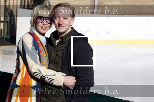 Amsterdam 28 februari 2022
Presentatie Hollandse 100 van Lymphe & Co op de jaap Eden baan.
Aanwezig oa Prins Bernhard jr Prinses Annette Simon Keizer Monique des Bouvrie zoon Jan des Bouvrie Benjamin Aslan Nino Wilkes Marichelle de Jong en David v d Noord. Monique en Jan des Bouvrie